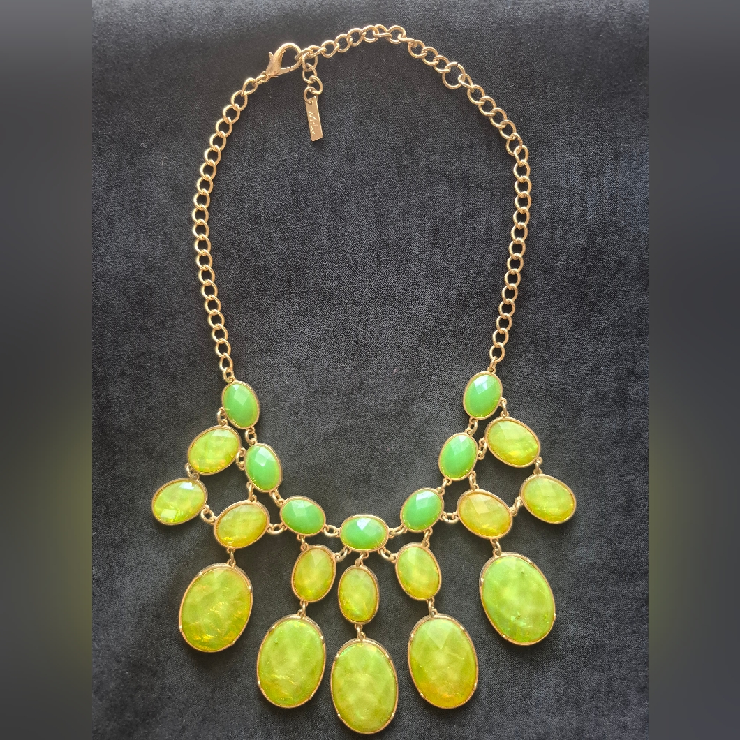 Neon Irridescent Green Statement Necklace W Goldtone Halloween Party